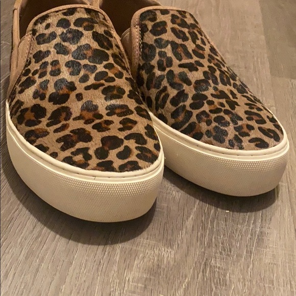 UGG slipon’s for Women, size 10 - Picture 2 of 6